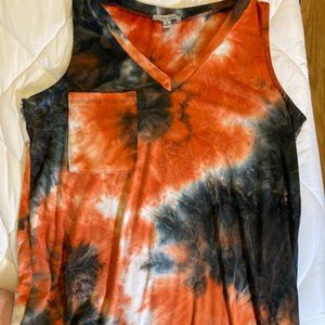 White Birch size small tie dye top, sleeveless, VERY soft